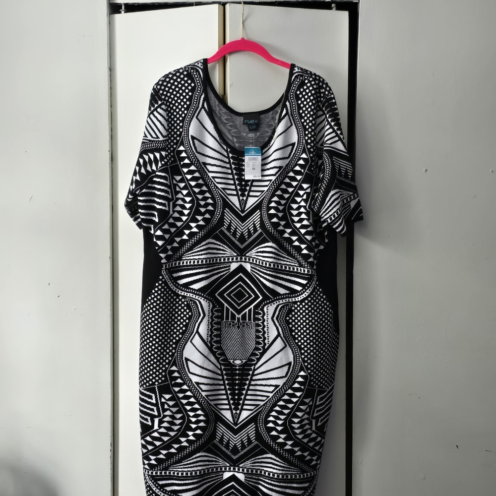 Plus Size Black and White Geometric Sweater Dress